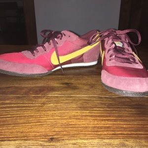 Vintage Nike track shoes
